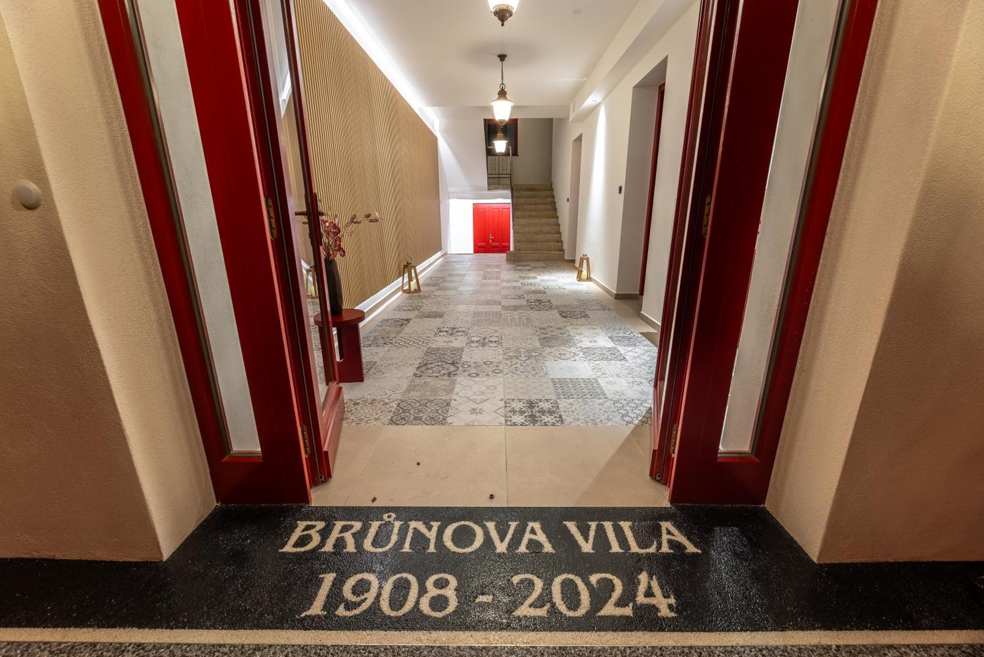 Brunova Vila Plavy Esterno foto